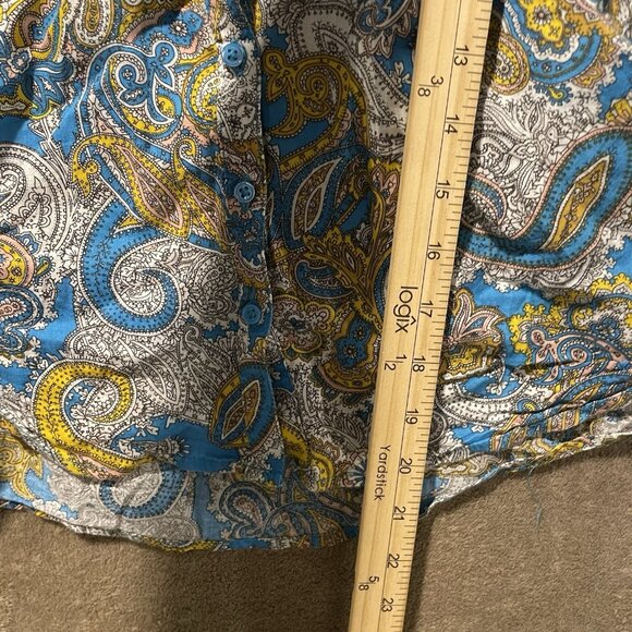H&M Shirt Womens Sz 4 Button Front Paisley Blouse  Blue Round Neck Cotton - Picture 6 of 6